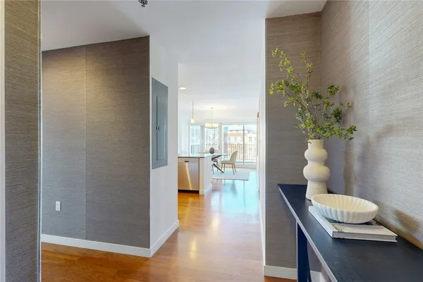 $729,000 | 200 Exchange Street, Unit 712, Providence, RI 02903