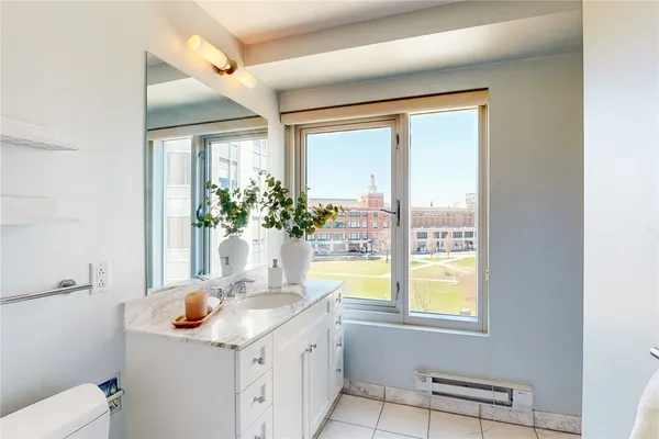 $729,000 | 200 Exchange Street, Unit 712, Providence, RI 02903