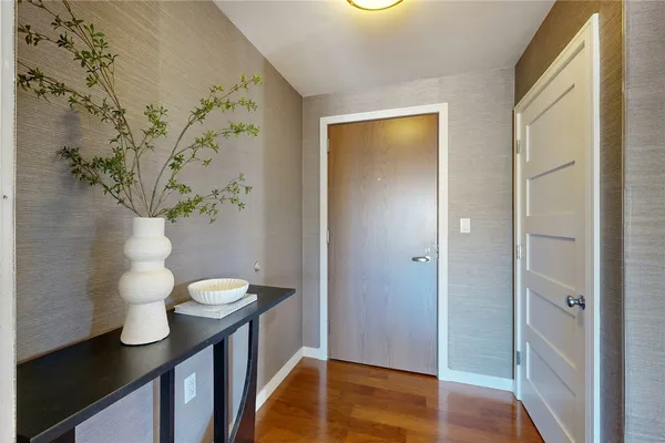 $729,000 | 200 Exchange Street, Unit 712, Providence, RI 02903