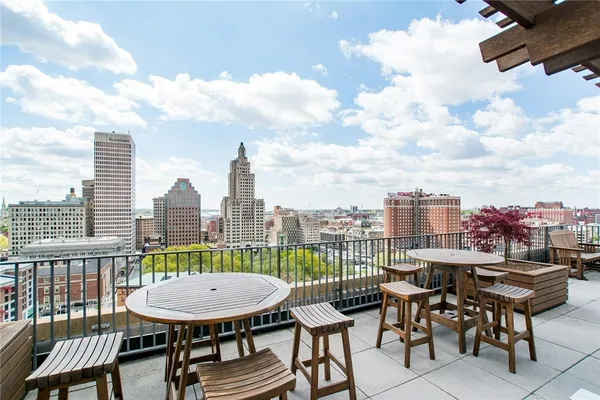 $729,000 | 200 Exchange Street, Unit 712, Providence, RI 02903