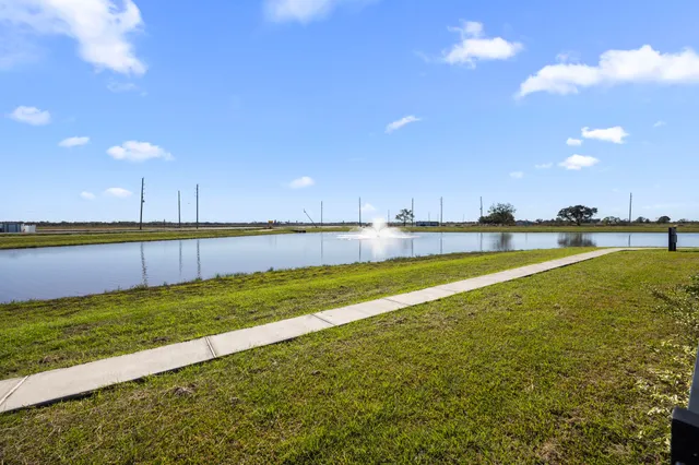 $599,000 | 915 Bernard Meadows Drive, East Bernard, TX 77435