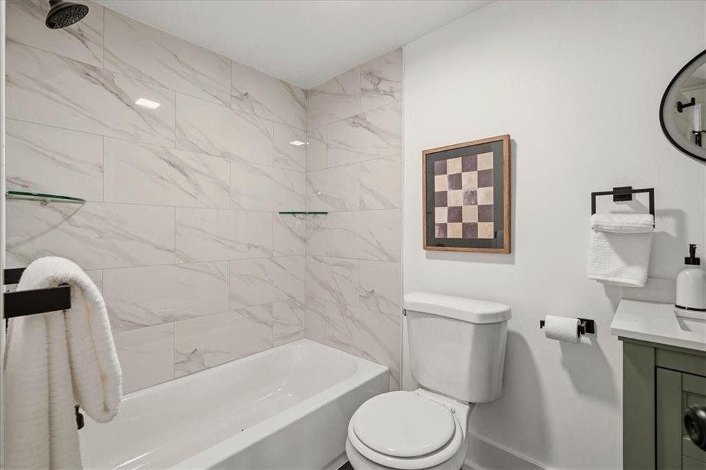 4011 State Line Road Kansas City, MO 64111 - Photo 15 of 22 Gallery Image 15