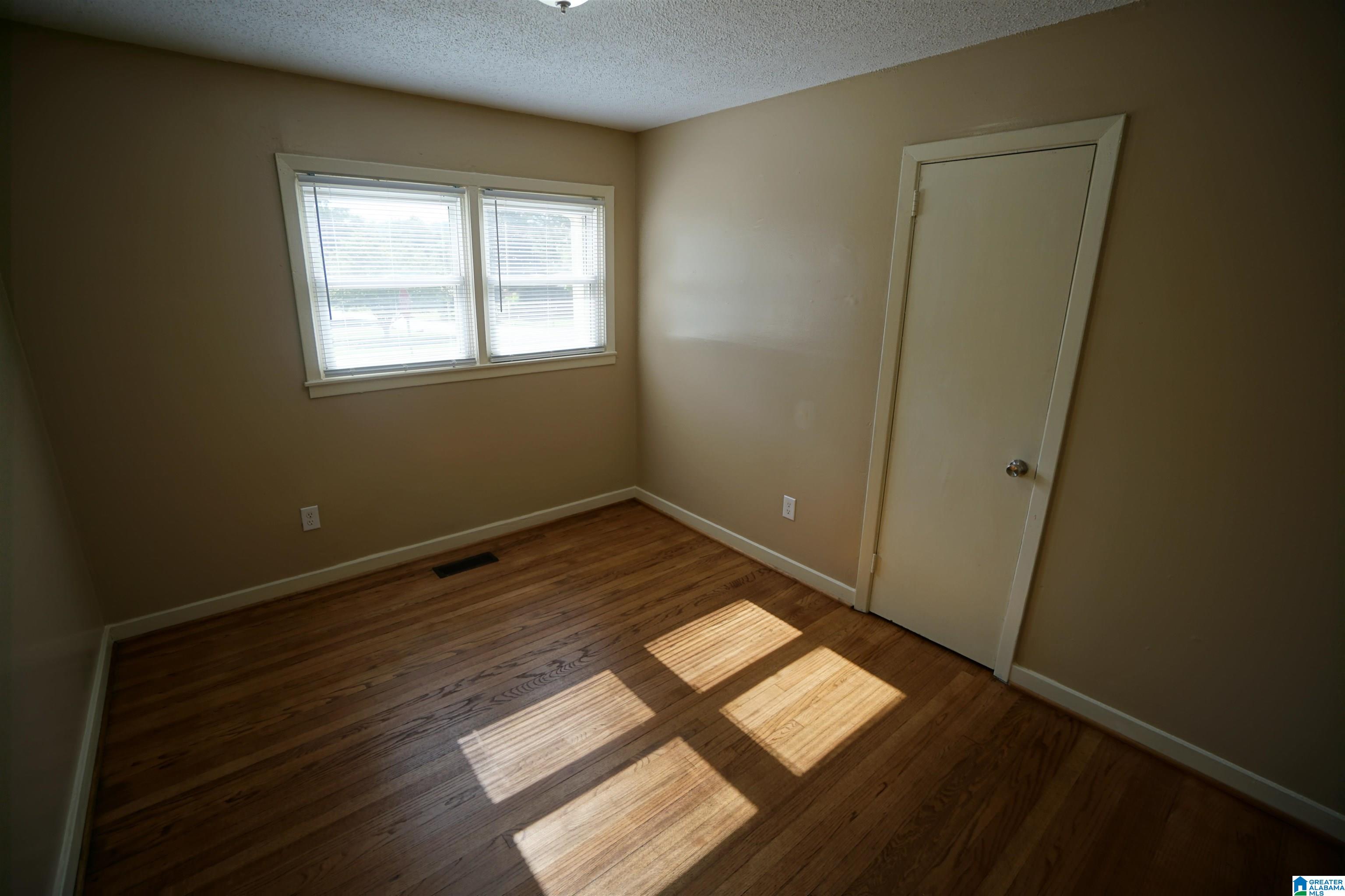1688 18th Way Southwest Birmingham, AL 35211 - Photo 17 of 37