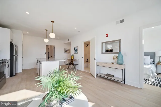 $2,075 | 1643 North 2nd Street, Unit 302, Philadelphia, PA 19122