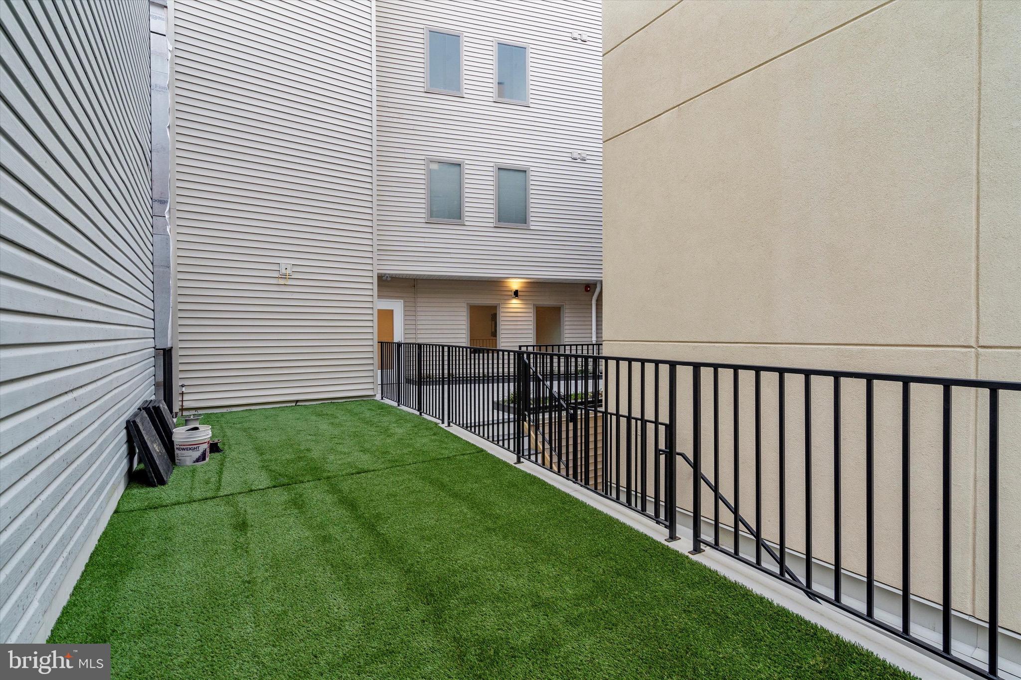 1643 North 2nd Street, Unit 302 Philadelphia, PA 19122 - Photo 30 of 40 a view of a porch with a backyard