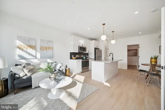 $2,075 | 1643 North 2nd Street, Unit 302, Philadelphia, PA 19122