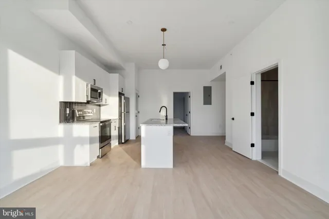 $2,075 | 1643 North 2nd Street, Unit 302, Philadelphia, PA 19122