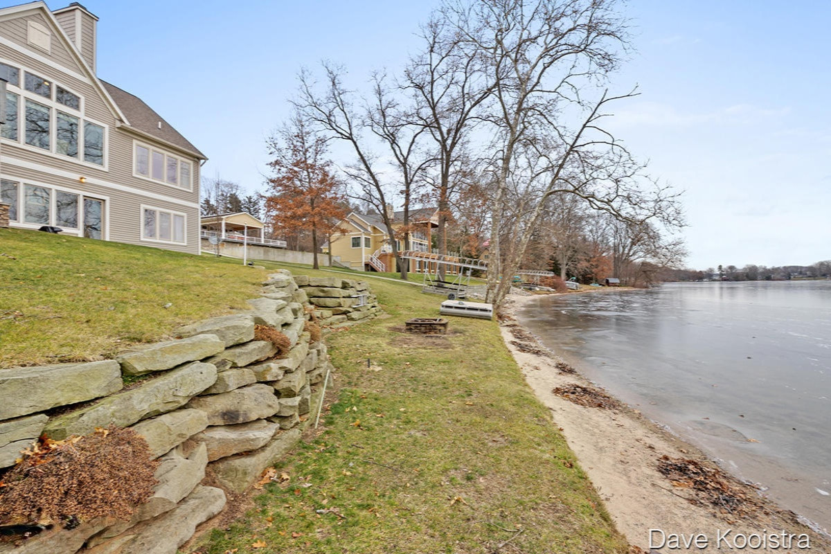 1575 Pinecrest Road Hastings, MI 49058 - Photo 18 of 74 IMG_1049