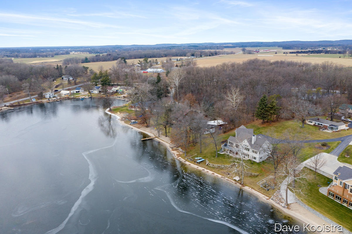 1575 Pinecrest Road Hastings, MI 49058 - Photo 10 of 74 IMG_1058