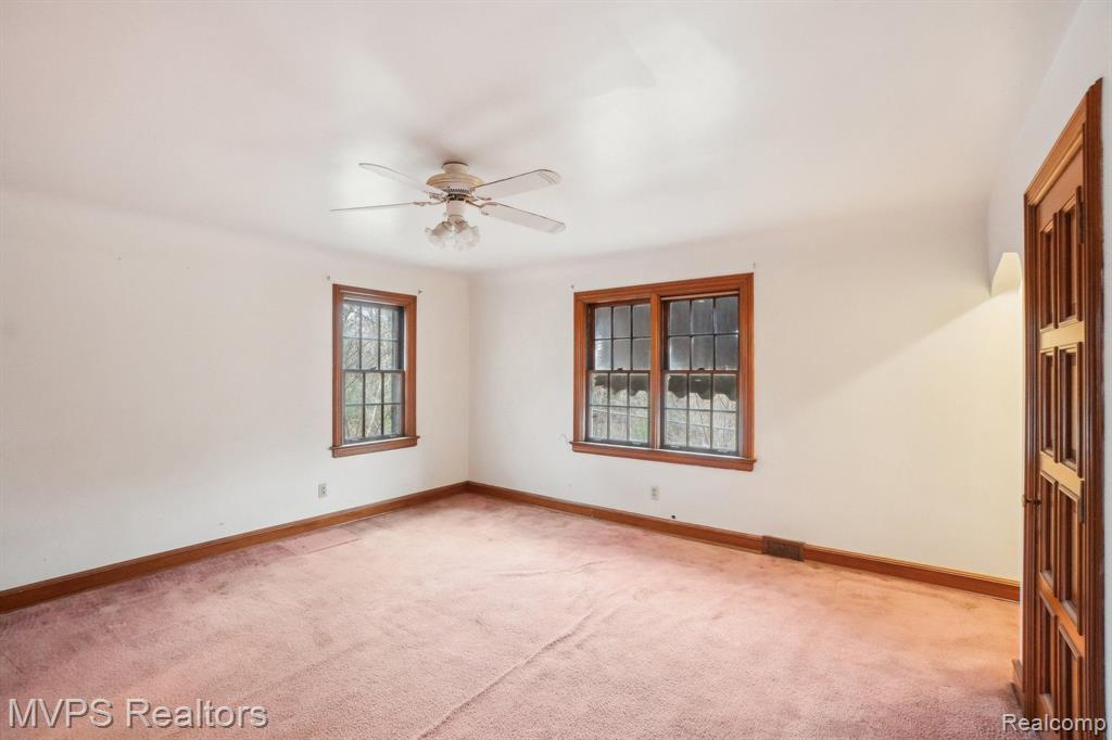 14574 Rutland Street Detroit, MI 48227 - Photo 37 of 60