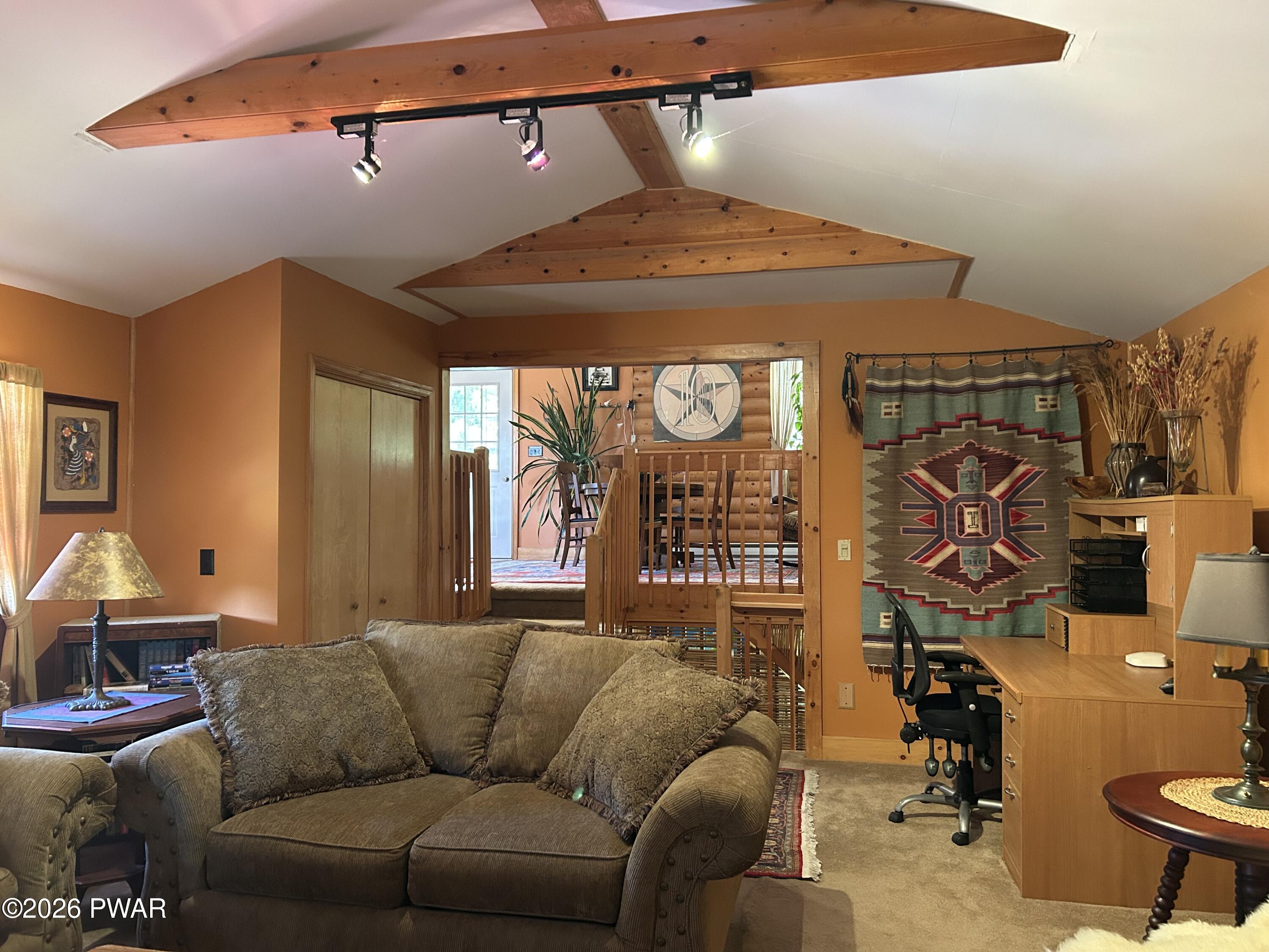 128 Shiny Mountain Road Greentown, PA 18426 - Photo 7 of 39 Gallery Image 7