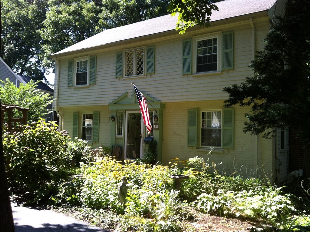 83 Craftsland Road Brookline, MA 02467 - Photo 3 of 30 Gallery Image 3