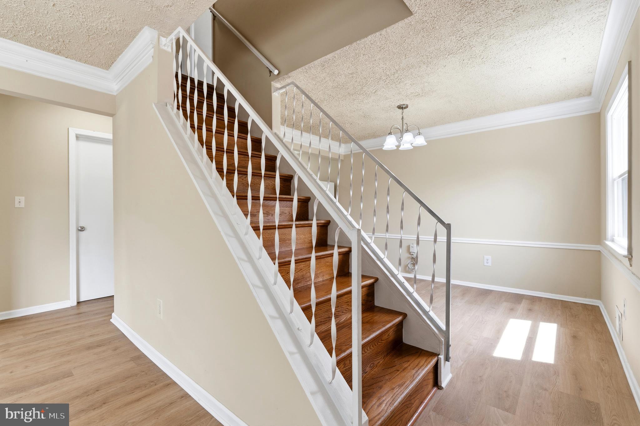 7556 Alleghany Road Manassas, VA 20111 - Photo 5 of 61