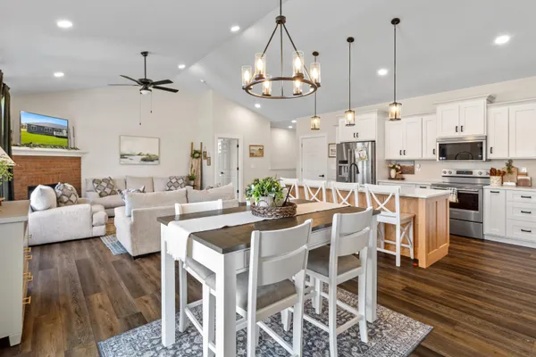 $375,000 | 245 Auseon Court, Hillsdale, MI 49242