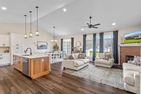 $375,000 | 245 Auseon Court, Hillsdale, MI 49242