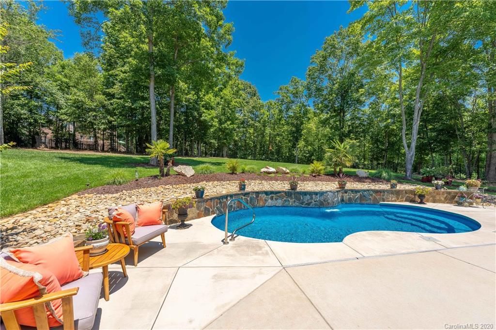 111 Overlook Ridge Lane Davidson, NC 28036 - Photo 4 of 42 Gallery Image 4