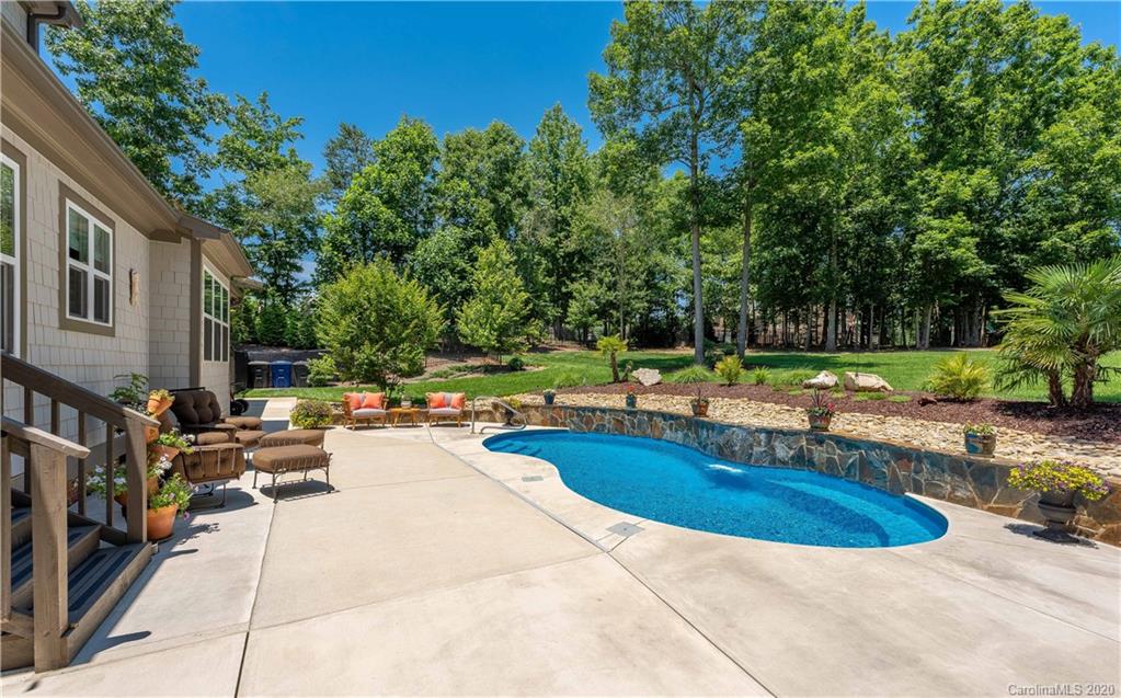 111 Overlook Ridge Lane Davidson, NC 28036 - Photo 5 of 42 Gallery Image 5