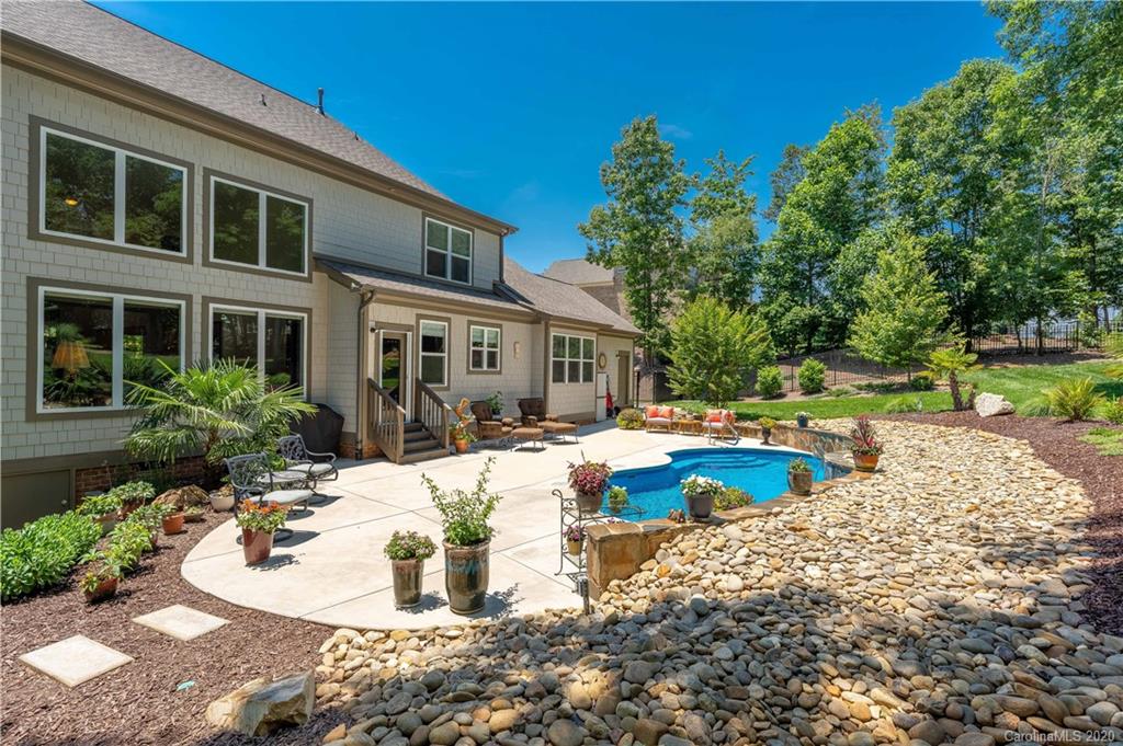 111 Overlook Ridge Lane Davidson, NC 28036 - Photo 6 of 42 Gallery Image 6