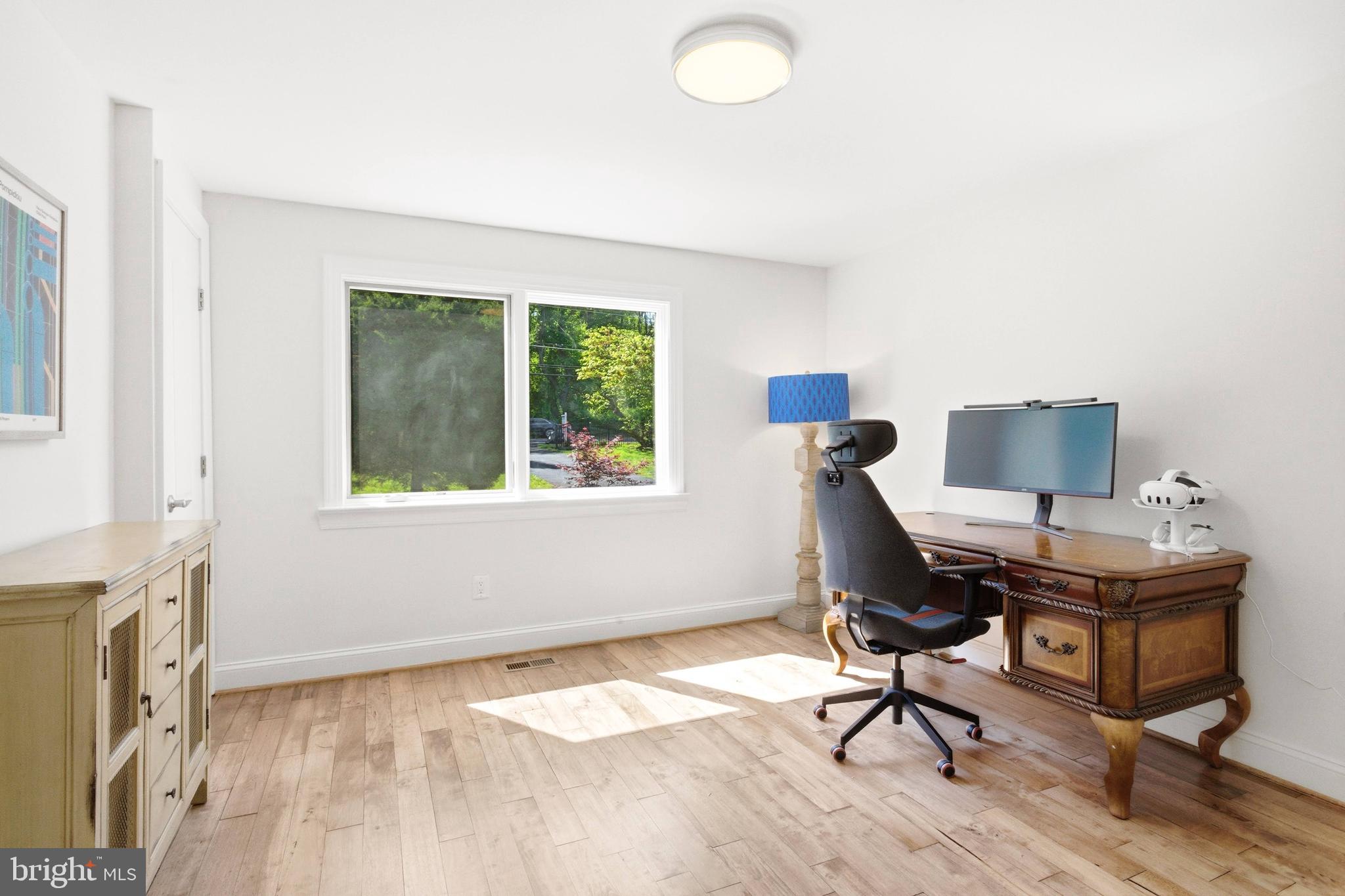 11306 Vale Road Oakton, VA 22124 - Photo 24 of 74