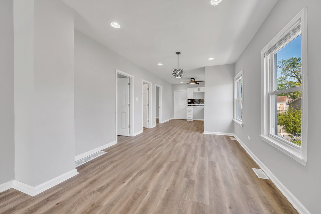 14631 Vincennes Road Harvey, IL 60426 - Photo 12 of 34