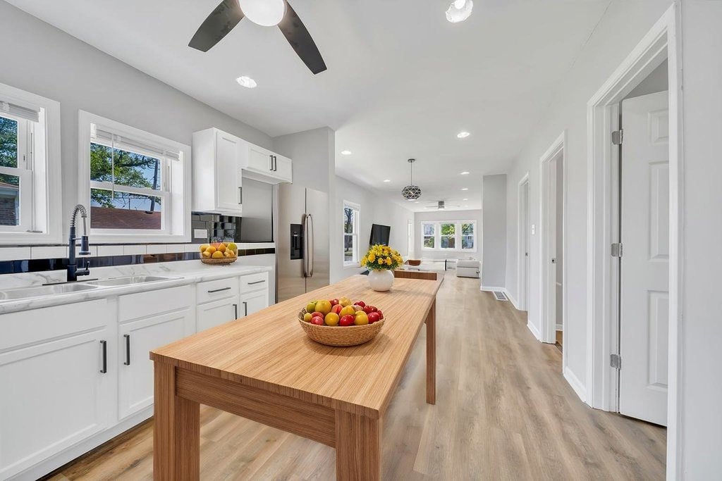 14631 Vincennes Road Harvey, IL 60426 - Photo 5 of 34