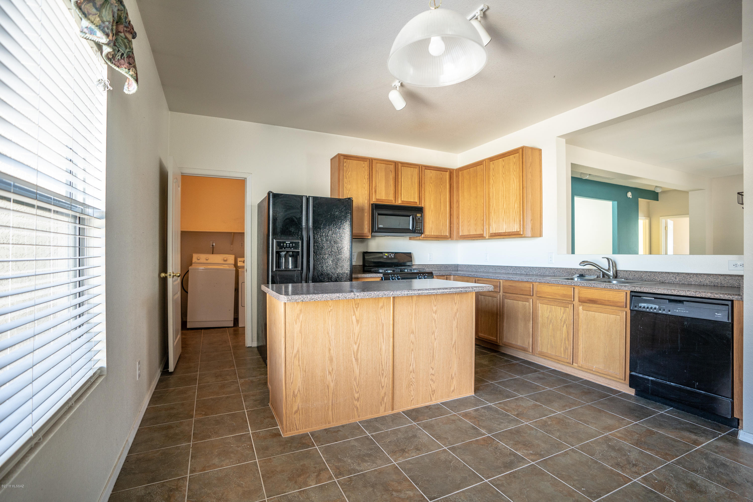 5749 West Rattler Street Tucson, AZ 85742 - Photo 7 of 34