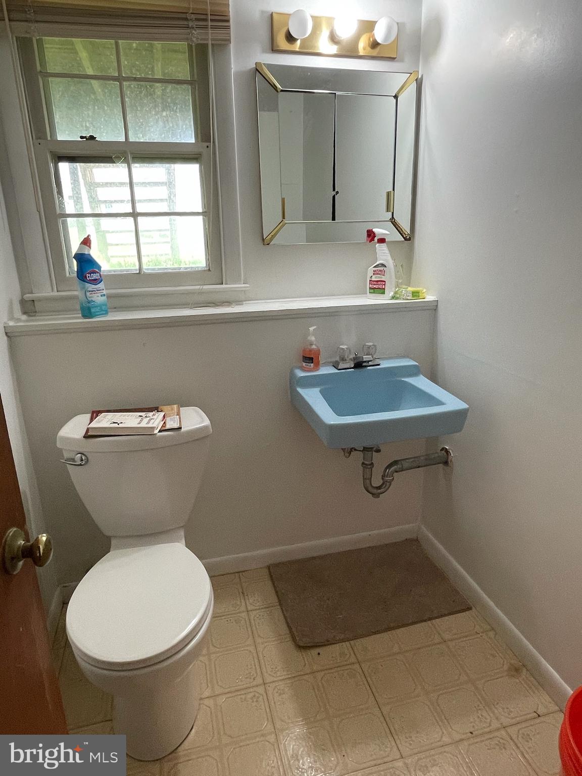 1011 Richfield Road Newark, DE 19713 - Photo 12 of 14 Half Bath_Lower Level