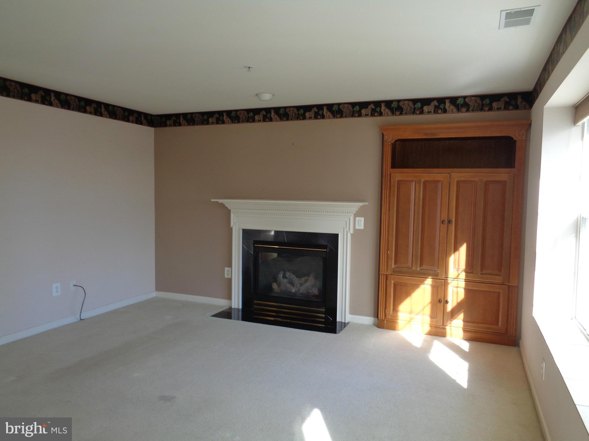 12330 Rosslare Ridge Road, Unit 306 Lutherville-Timonium, MD 21093 - Photo 17 of 29 Family Room