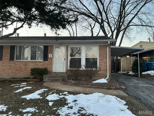 $1,350 | 10948 Brookings Drive, St. Louis, MO 63123