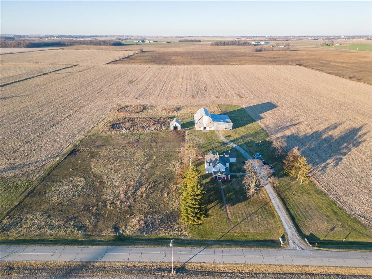 376 Wesley Chapel Road Jeffersonville, OH 43128 - Photo 6 of 47 frontdroneofjeffersonville