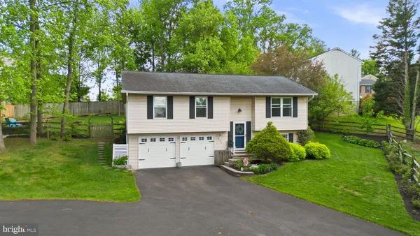 $530,000 | 6174 Fairbourne Court, Hanover, MD 21076