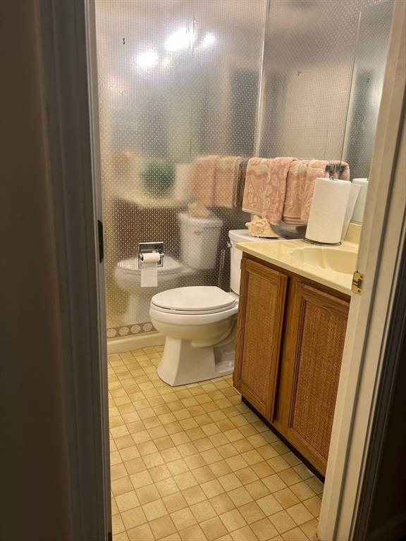 137 Benz Street Springfield, MA 01118 - Photo 17 of 20