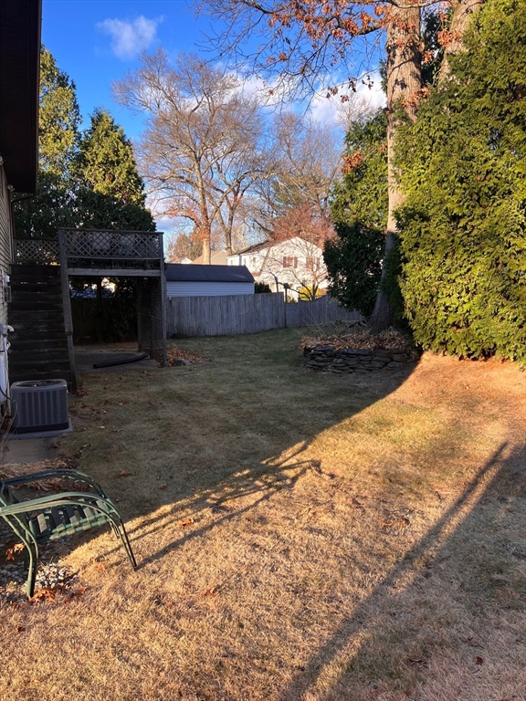 137 Benz Street Springfield, MA 01118 - Photo 19 of 20
