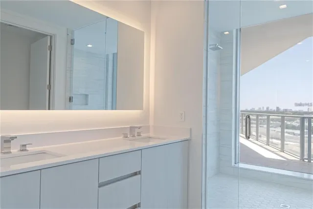 $1,099,999 | 5120 Marina Way, Unit 9906, Tampa, FL 33611