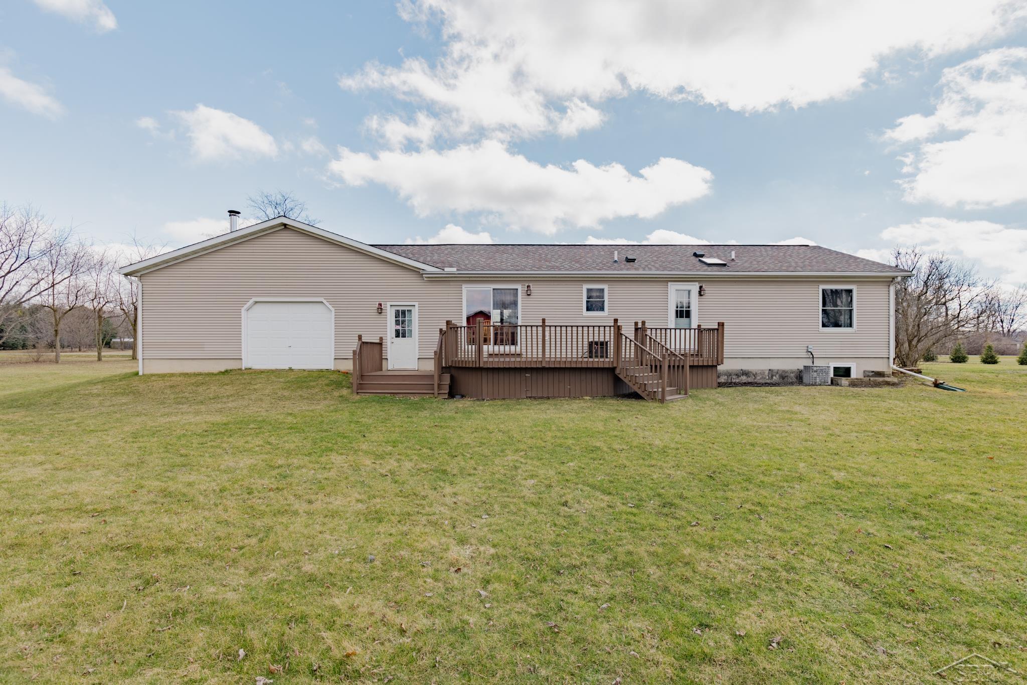 12955 East Burt Road Birch Run, MI 48415 - Photo 4 of 27