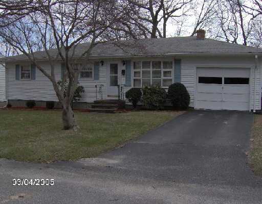 32 Winthrop Road Warwick, RI 02888 - Photo 5 of 5 Other.