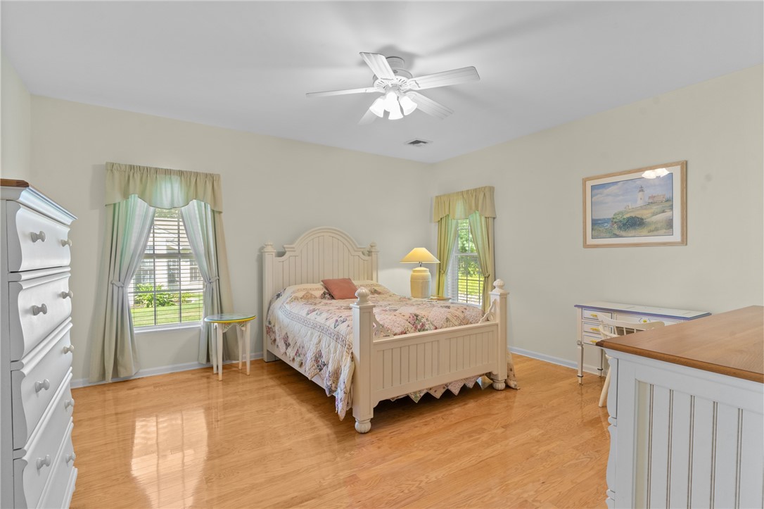 23 Cambridge Circle Smithfield, RI 02917 - Photo 16 of 49