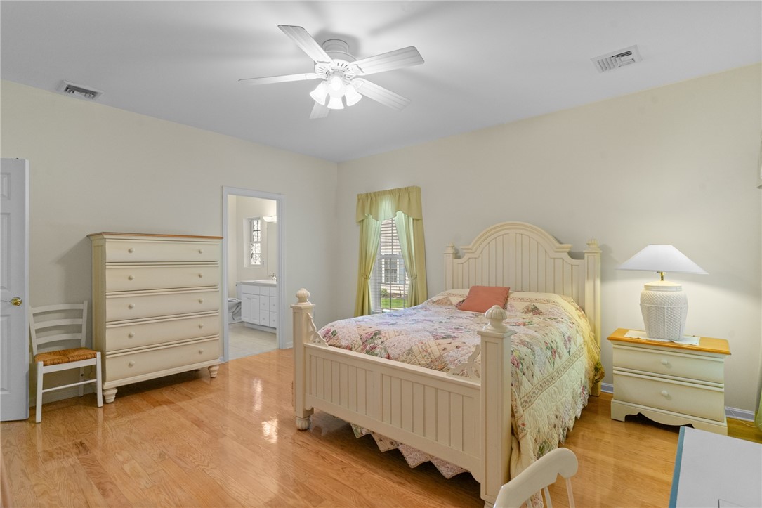 23 Cambridge Circle Smithfield, RI 02917 - Photo 18 of 49