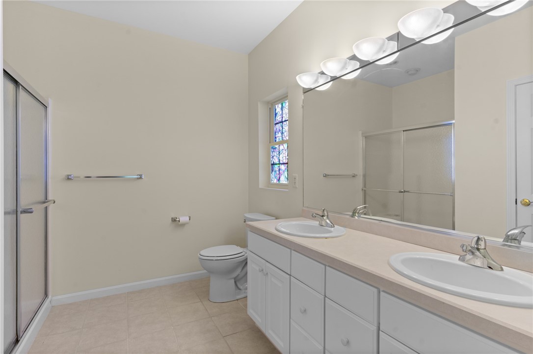 23 Cambridge Circle Smithfield, RI 02917 - Photo 21 of 49