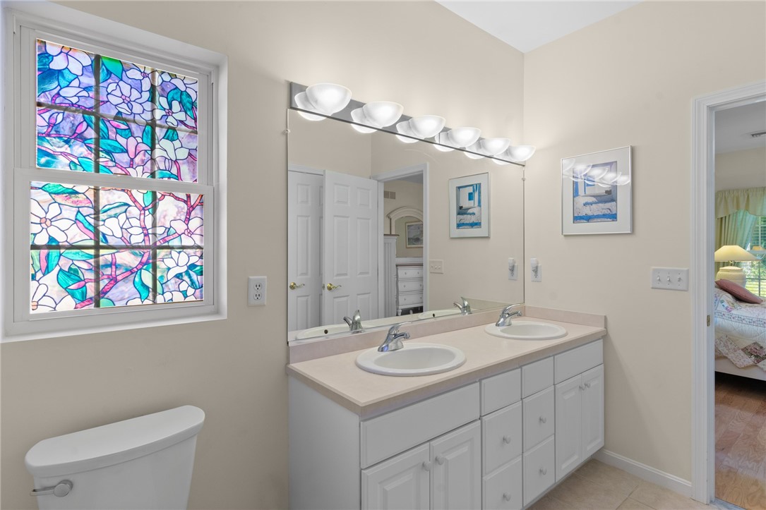 23 Cambridge Circle Smithfield, RI 02917 - Photo 22 of 49