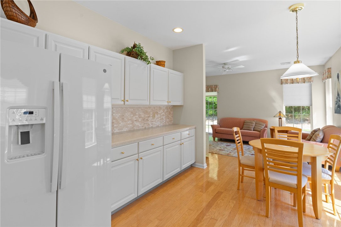 23 Cambridge Circle Smithfield, RI 02917 - Photo 33 of 49