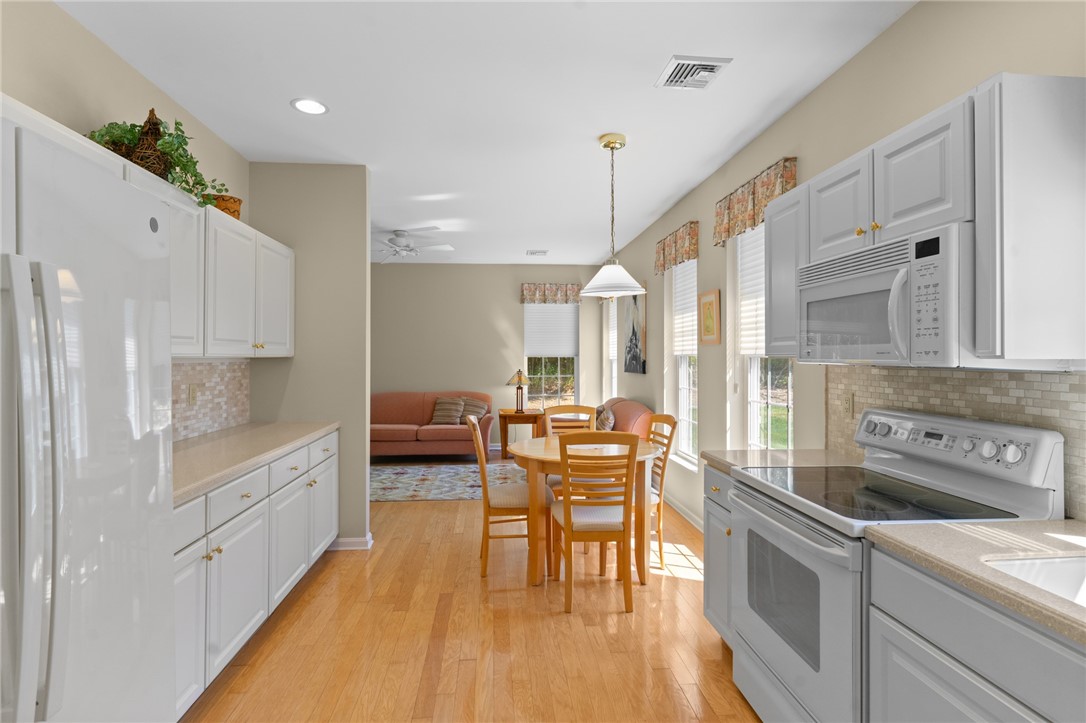 23 Cambridge Circle Smithfield, RI 02917 - Photo 36 of 49