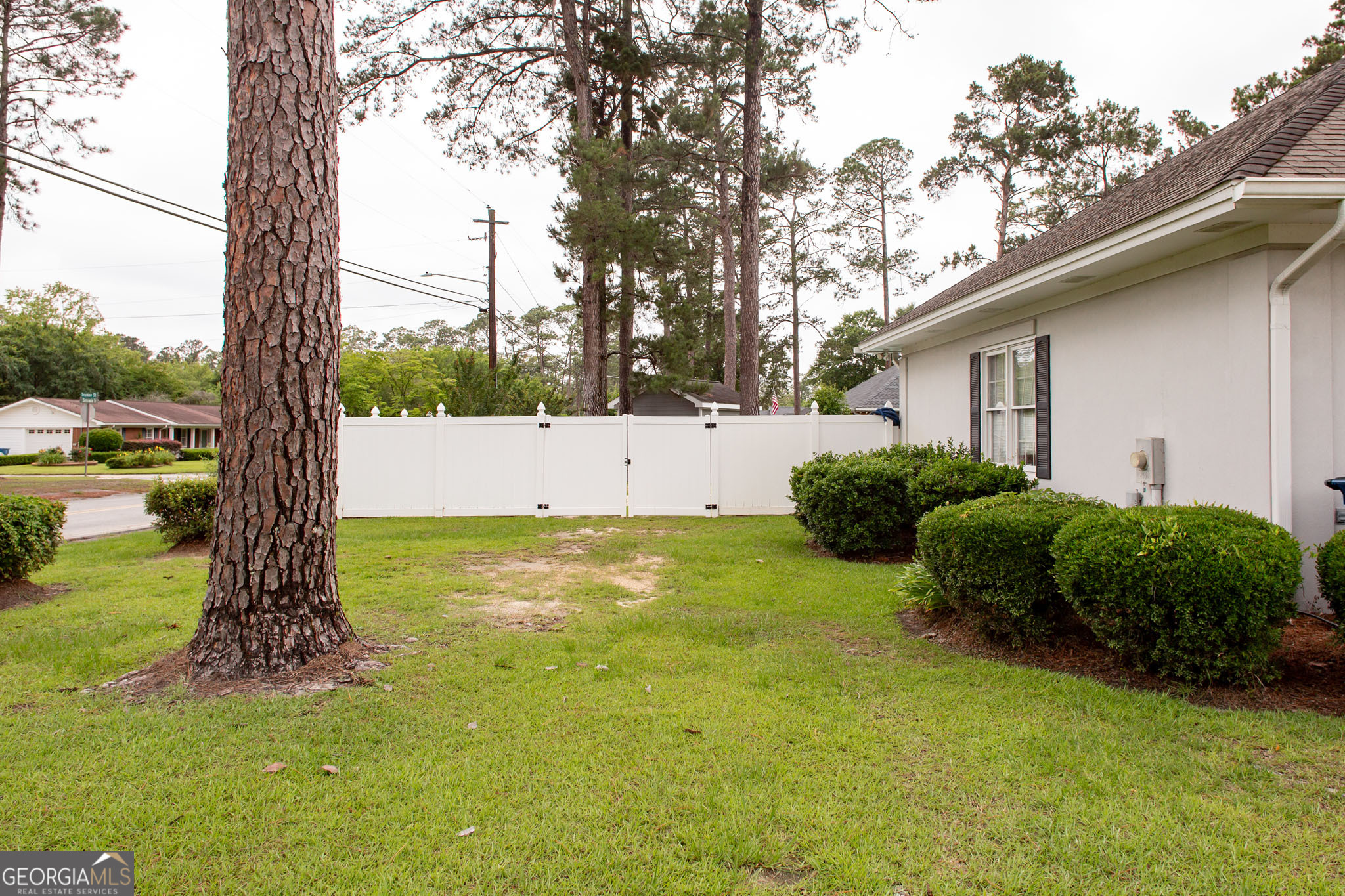 1601 Seminole Springs Road Waycross, GA 31501 - Photo 3 of 54