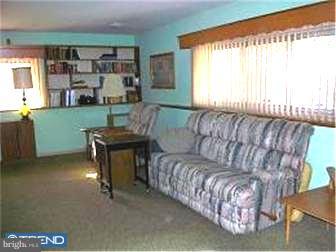 723 Heritage Road Cinnaminson, NJ 08077 - Photo 4 of 6 Family Room