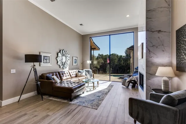 $1,530,000 | 2801 Barton Point Drive, Austin, TX 78733