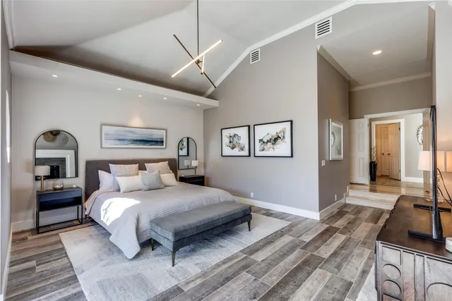 $1,530,000 | 2801 Barton Point Drive, Austin, TX 78733