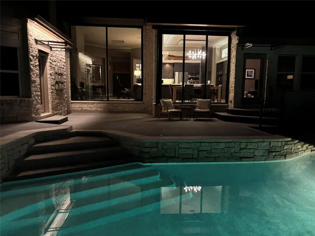 $1,530,000 | 2801 Barton Point Drive, Austin, TX 78733