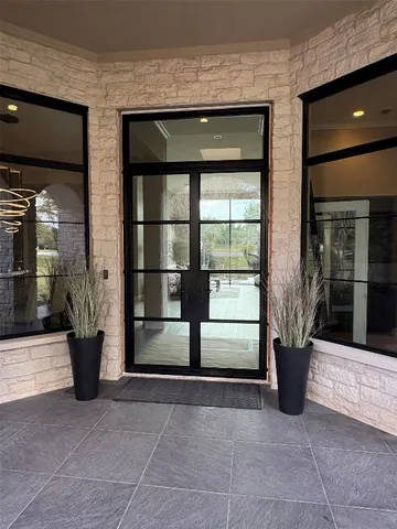 $1,530,000 | 2801 Barton Point Drive, Austin, TX 78733