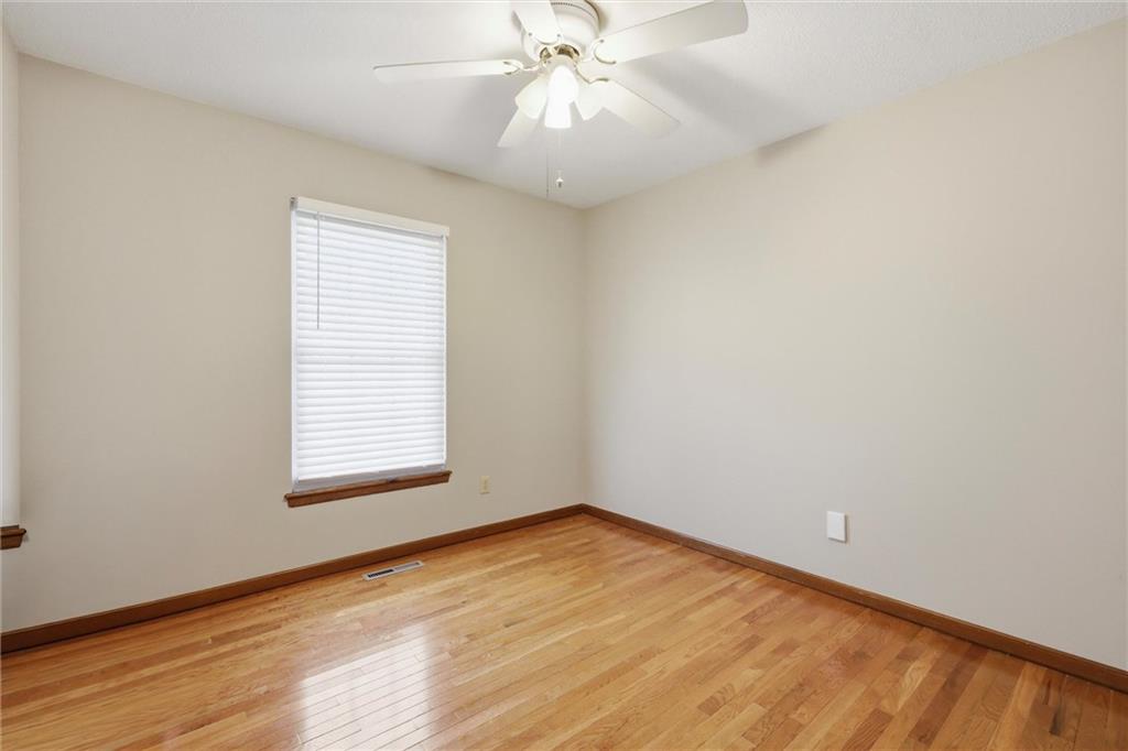 3111 South Fields Road Oak Grove, MO 64075 - Photo 22 of 36