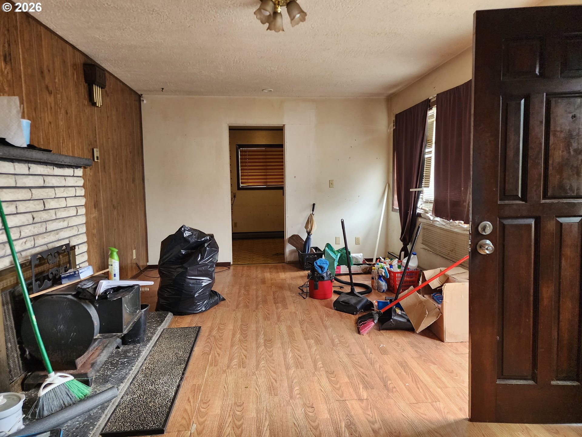 7929 Southeast Duke Street Portland, OR 97206 - Photo 4 of 19